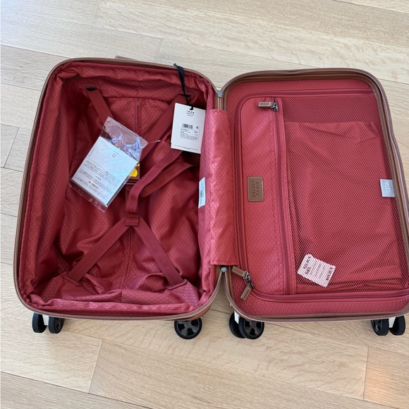 NWT Limited Edition Delsey Paris Chatelet 2.0 Air Brown and White Carry On - Picture 6 of 16